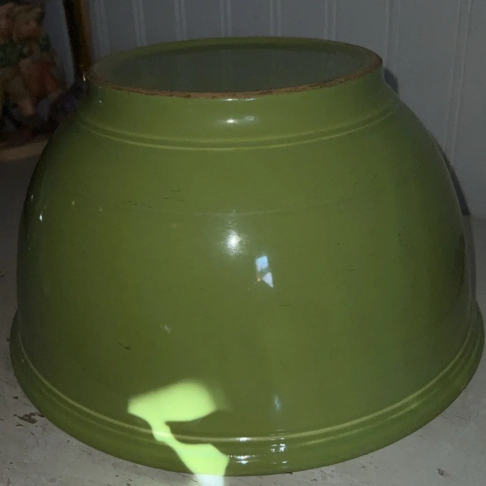 Vintage 1950s Fiesta Chartreuse large mixing bowl